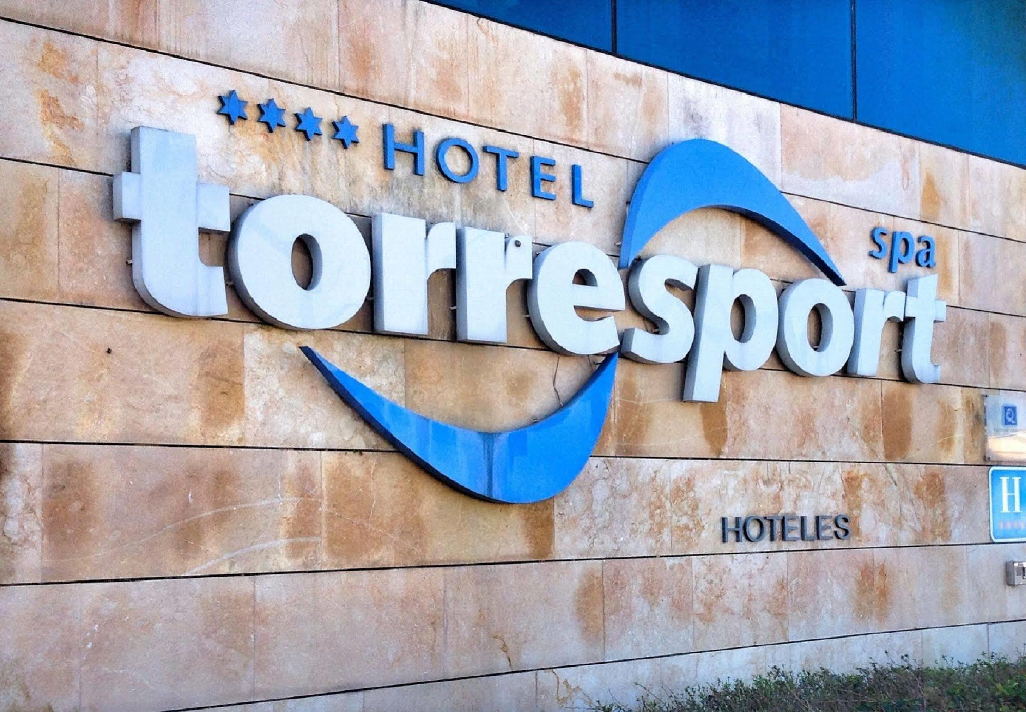 Hotel Torresport Torrelavega Εξωτερικό φωτογραφία
